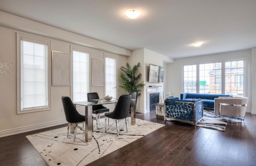 Bradford House | Unwind Here in a Stylish and Cozy Space