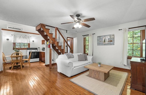 Blairsville Cabin | Unwind in a Pet-Friendly Cabin near Helen, Blue Ridge & Appalachian Trail
