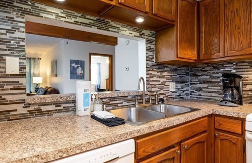 Rockford Apartment | Unwind in Rockford! Steps from Parks & Trails