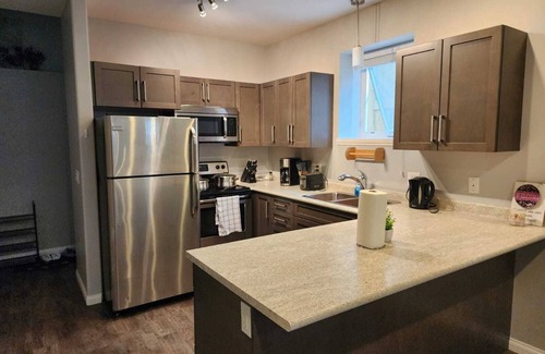 Saskatoon House | Unwind in Style, Book Your Dream Stay in Saskatoon