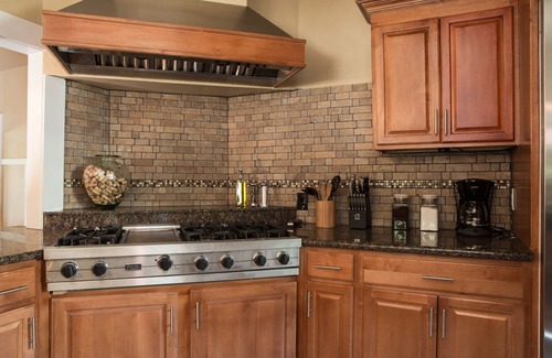 Paso Robles House | UNWIND ON VINE- A Beautiful Place to Stay and Short Walk to Downtown