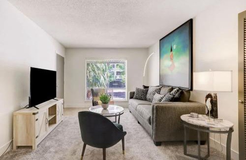 Uptown Apartment | Unwind September Specials Marquee Uptown Galleria