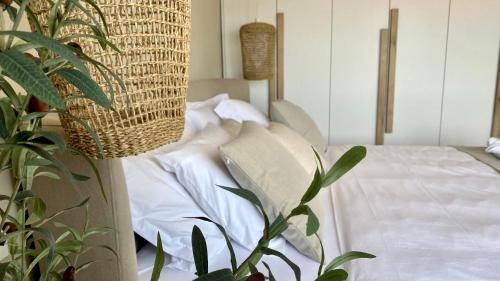 Hvar Old Town Apartment | Up&Above ,New Luxury Apt, Steps from Beach and Old Town