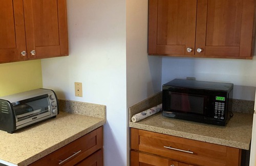 Makawao House | Up Country spacious Newly remodeled kitchen close to beach, airport, UpCountry