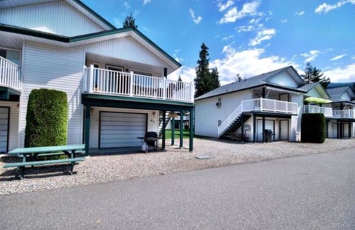Sicamous House | Up for grabs Julu 20-27th - Lake Property