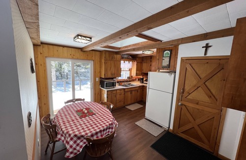 Deerbrook Cottage | “Up North”🌲Get Away, Stay and Play🌲