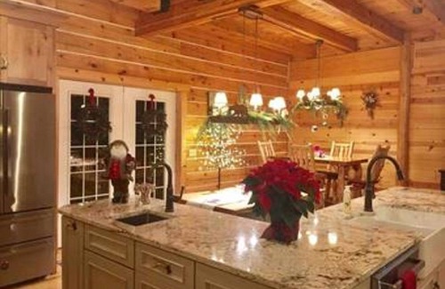 Clare Cabin | Up North Getaway Full Log Home on 40 acres