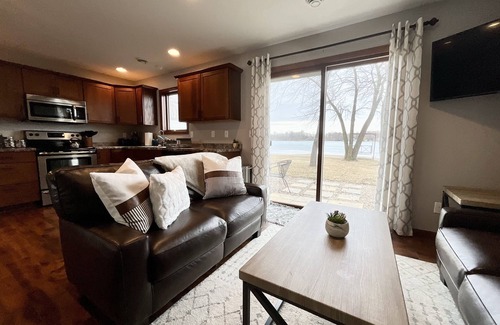 Audubon House | Up North Lakehouse with Beach+Xbox+Fun