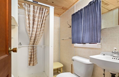 Lake Edward Township Cabin | Up North Resort Located on Beautiful Pelican Lake in Nisswa, MN!
