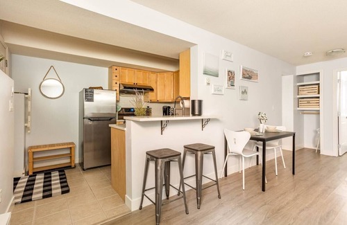 Maple Ridge House | Up on the Hill