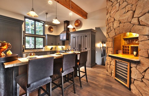 Deer Valley House | Up to 25% Off! Big Home in Lower DV w/Hot Tub, Pool Table, DV Skier Shuttle