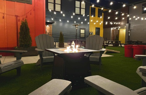 Cherokee Triangle Apartment | Upbeat Suite @ Bungalou + Bourbon Bar + Gameyard