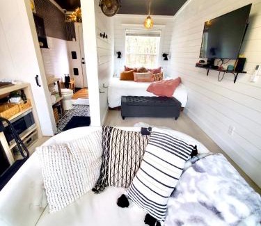 Miller Grove Villa | UpCountree Cabins Romantic Treehouse & Luxury Glamping