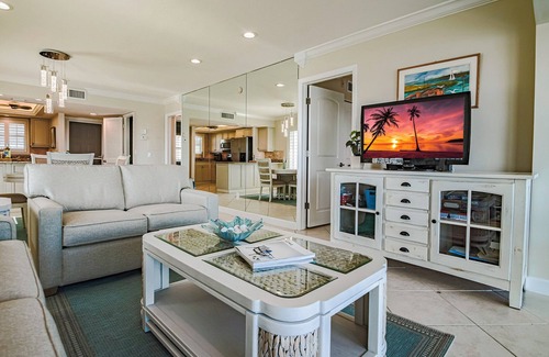 Connors Condo | Updated 2-Bed, 2-Bath, Top floor Condo is 1 block from Vanderbilt Beach!