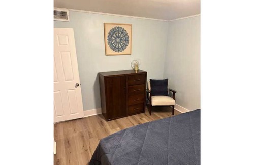 Livonia House | Updated 2 Bed Ranch style Home in Livonia