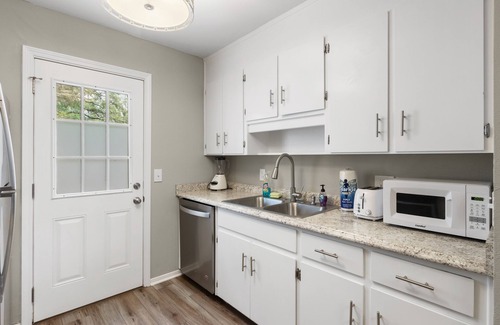 Northeast Pensacola House | Updated 2 bed w/fenced yard * Dog Friendly * Fox Den F