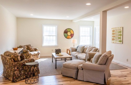 Sunapee Apartment | Updated 3 bedroom vacation rental in Sunapee