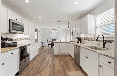 Southeast Omaha House | Updated 3 BR, 3 BA Home *1.5 Miles from UNMC*