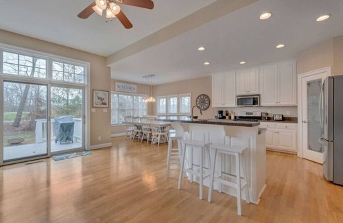 Afton House | Updated! 5Br Home/Wineries/Breweries/Hiking