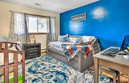 Bellwood Apartment | Updated Apartment ~ 13 Mi to Downtown Chicago