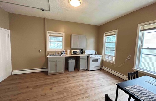 Providence Apartment | Updated apartment near Whole Foods, Brown Univer