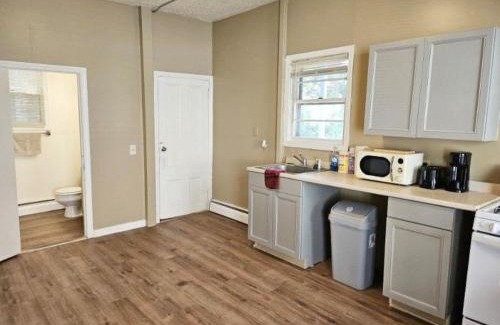 Providence Apartment | Updated apartment near Whole Foods, Brown University 32