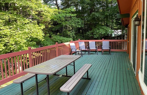 Munising House | Updated & Central. ATV Trails, golfing, skiing pictured rocks within 3 miles.