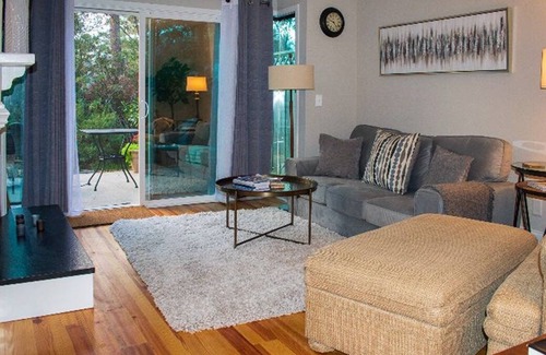 Snee Farm Condo | Updated Condo centrally located Extended Stay Charleston and Beaches