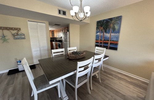 Clearwater Beach Condo | Updated condo just steps to the white sand beaches of Clearwater Beach