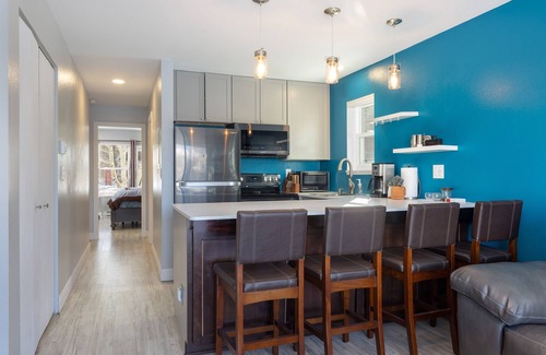 Summit Cove Condo | Updated Condo/Private Patio/Central Location