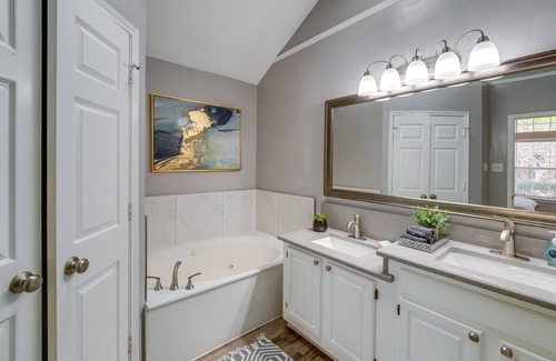 Coppell House | Updated Coppell Home w/ Fenced Yard & Gas Grill!