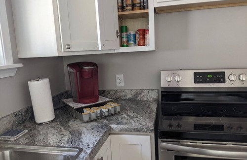 Madison-on-the-Lake Cottage | Updated Cottage - Great Location Near Lake, Wineries, and SPIRE Institute!