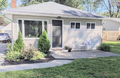 Madison-on-the-Lake Cottage | Updated Cottage - Great Location Near Lake, Wineries, and SPIRE Institute!