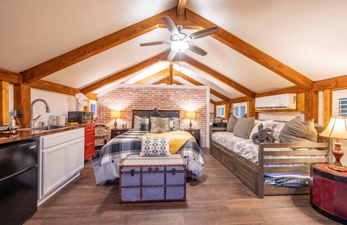 Golden Other | Updated Farmhouse