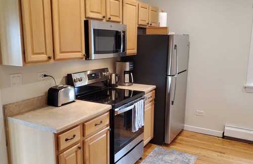 Forest Park House | Updated Forest Park 3 BR Bungalow