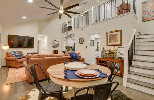 Granbury House | Updated Granbury Home in Historic District!