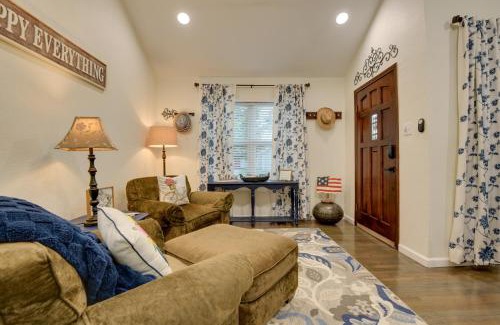Granbury House | Updated Granbury Home in Historic District!