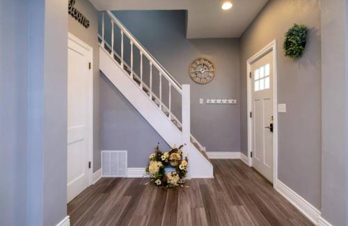 Great Falls House | Updated Great Falls Home with Fire Pit