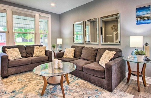 Great Falls House | Updated Great Falls Home w/ Fire Pit, Deck & Yard!