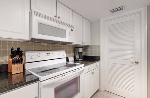 Fernandina Beach Condo | Updated, ground-floor condo in Amelia Island Plantation with patio & pool access