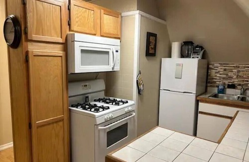 Morgantown Apartment | Updated historic South Park apt!