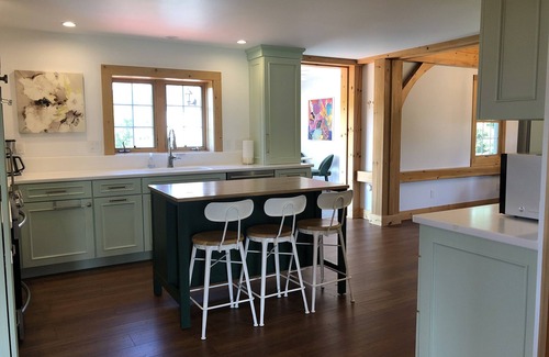 Mount Holly House | Updated Home, Close to Okemo, Hi-Speed WiFi