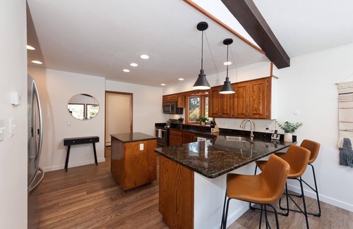Durango - Purgatory House | Updated Home on 2 Acres - 15 Minutes to Downtown Durango - Huge Deck w/Views