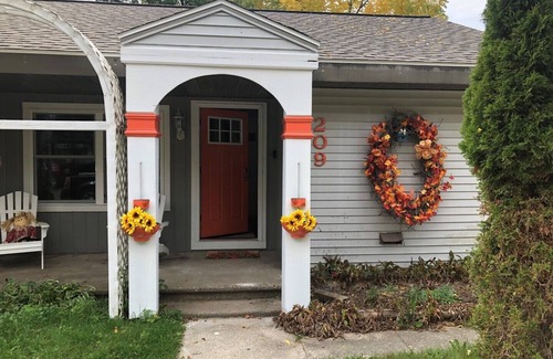 Roscommon House | Updated home