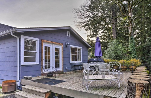 Stafford - Tualatin Valley House | Updated Home w/ Fire Pit ~ 13 Mi to Portland!