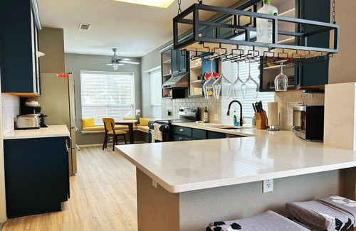 Frisco House | Updated Home with Outdoor Hot Tub, Grill, 4BR 4BTH