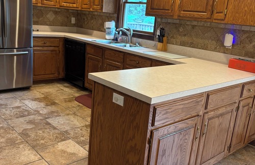 Shenandoah House | Updated interior and reduced rates!