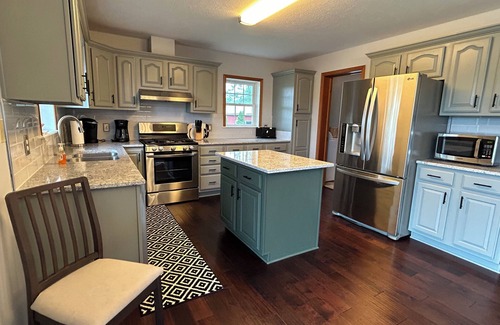 Lake James House | Updated Jimmerson Lake - Lake James Chain Home with Dock; Labor Day week is open