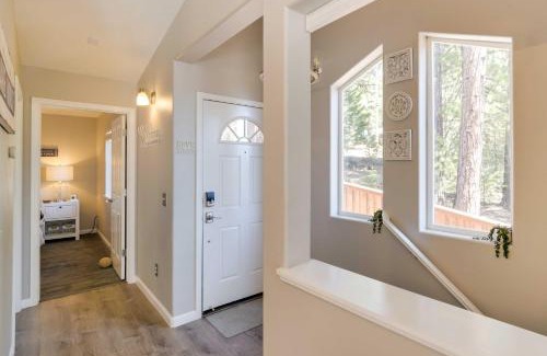 Peninsula Village House | Updated Lake Almanor Retreat with Patio and Grill!