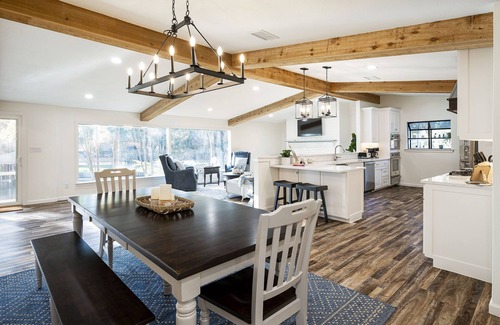 Enchanted Oaks House | Updated Lakeside Home on Quiet Cove